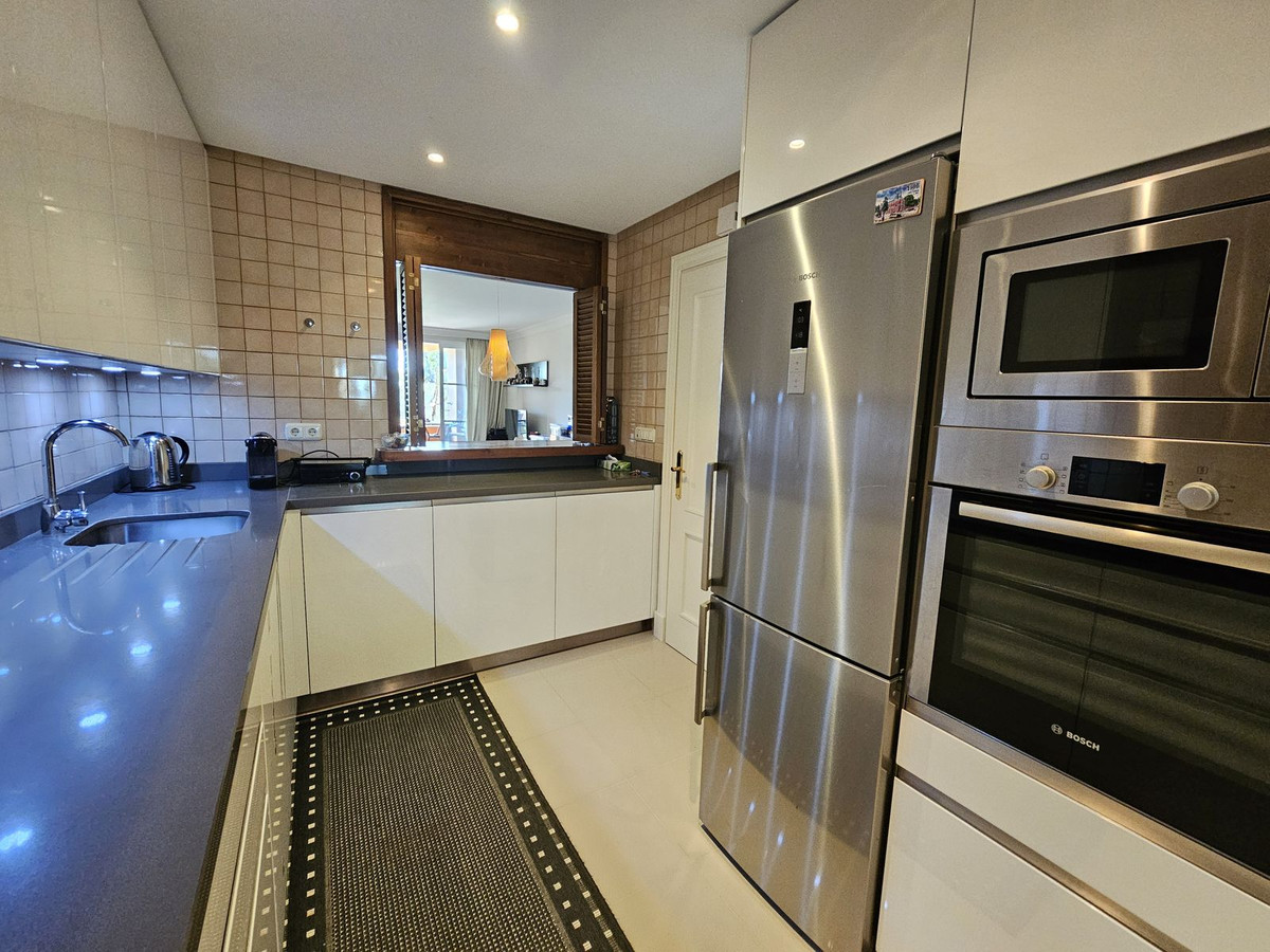 Appartement te koop in Nueva Andalucía | 2 slaapkamers H5318014