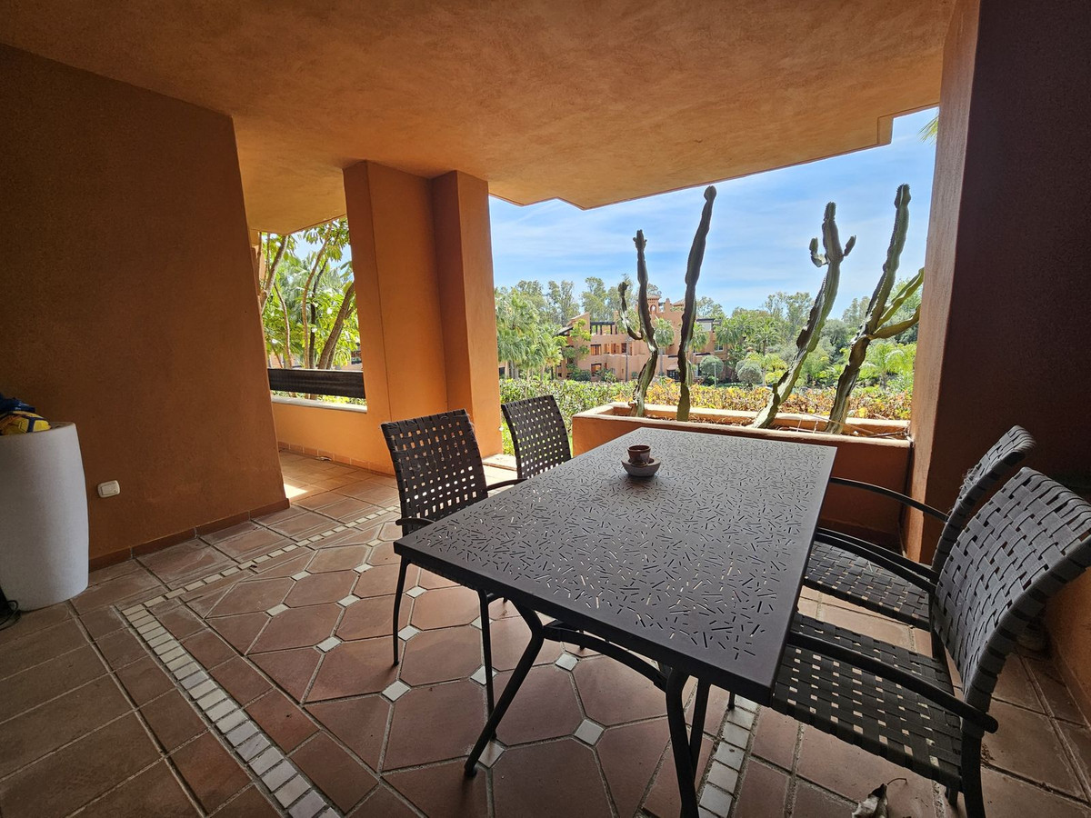 Appartement te koop in Nueva Andalucía | 2 slaapkamers H5318014