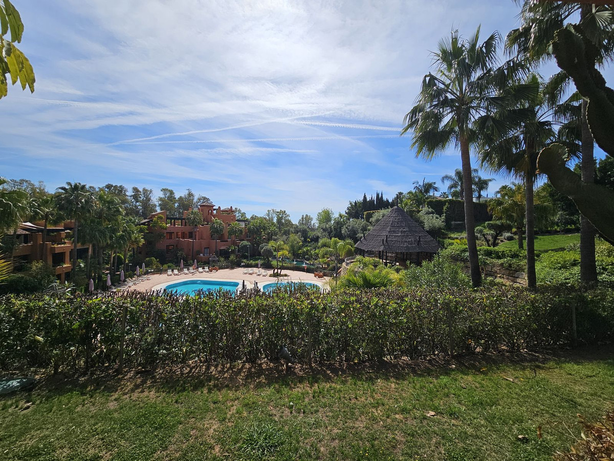 Appartement te koop in Nueva Andalucía | 2 slaapkamers H5318014
