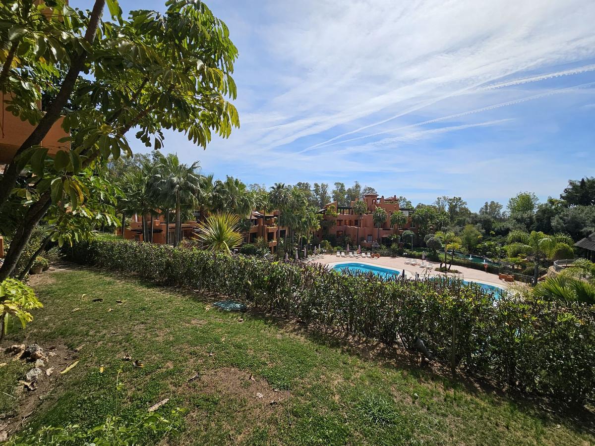Appartement te koop in Nueva Andalucía | 2 slaapkamers H5318014