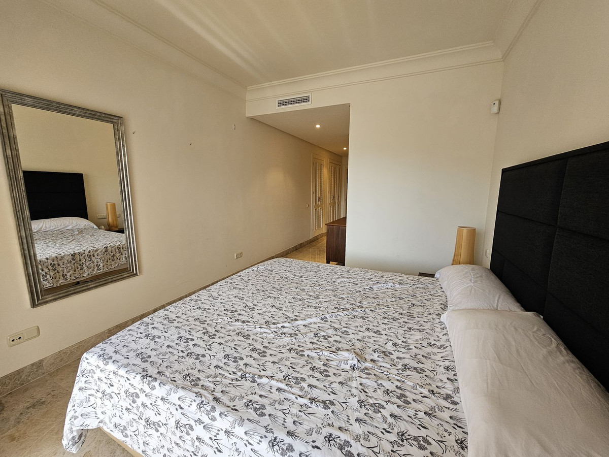 Appartement te koop in Nueva Andalucía | 2 slaapkamers H5318014