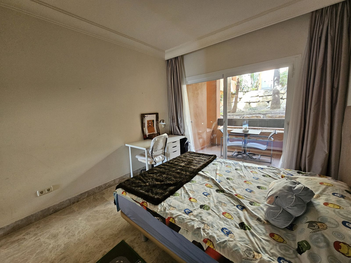 Appartement te koop in Nueva Andalucía | 2 slaapkamers H5318014