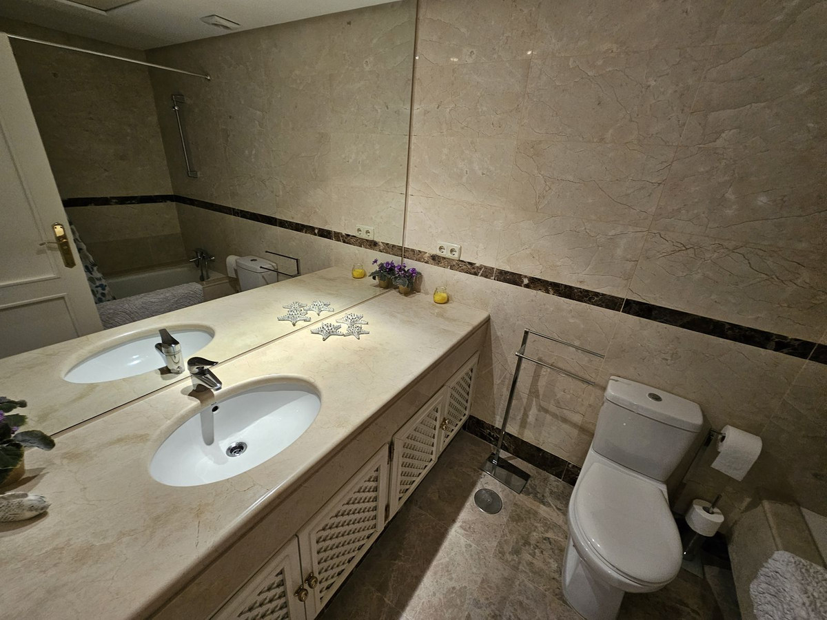Appartement te koop in Nueva Andalucía | 2 slaapkamers H5318014