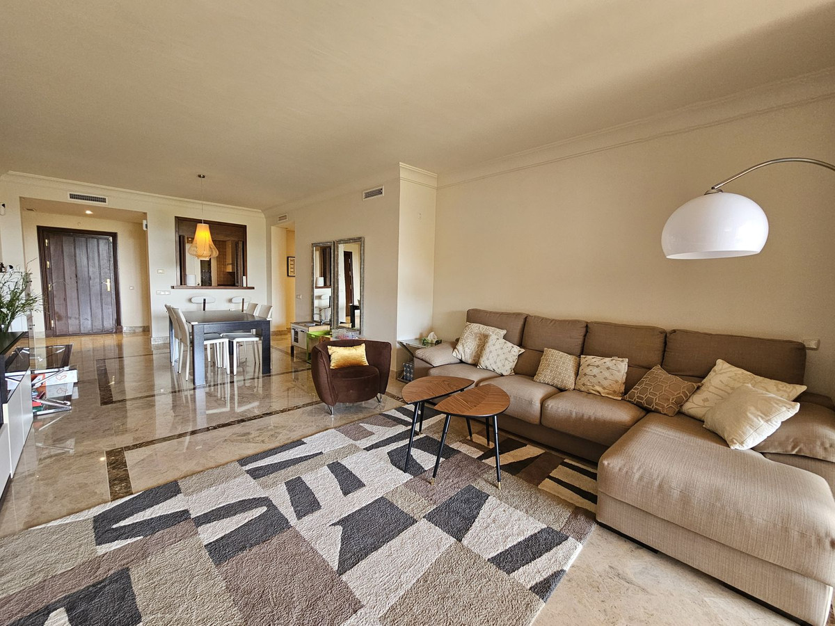 Appartement te koop in Nueva Andalucía | 2 slaapkamers H5318014