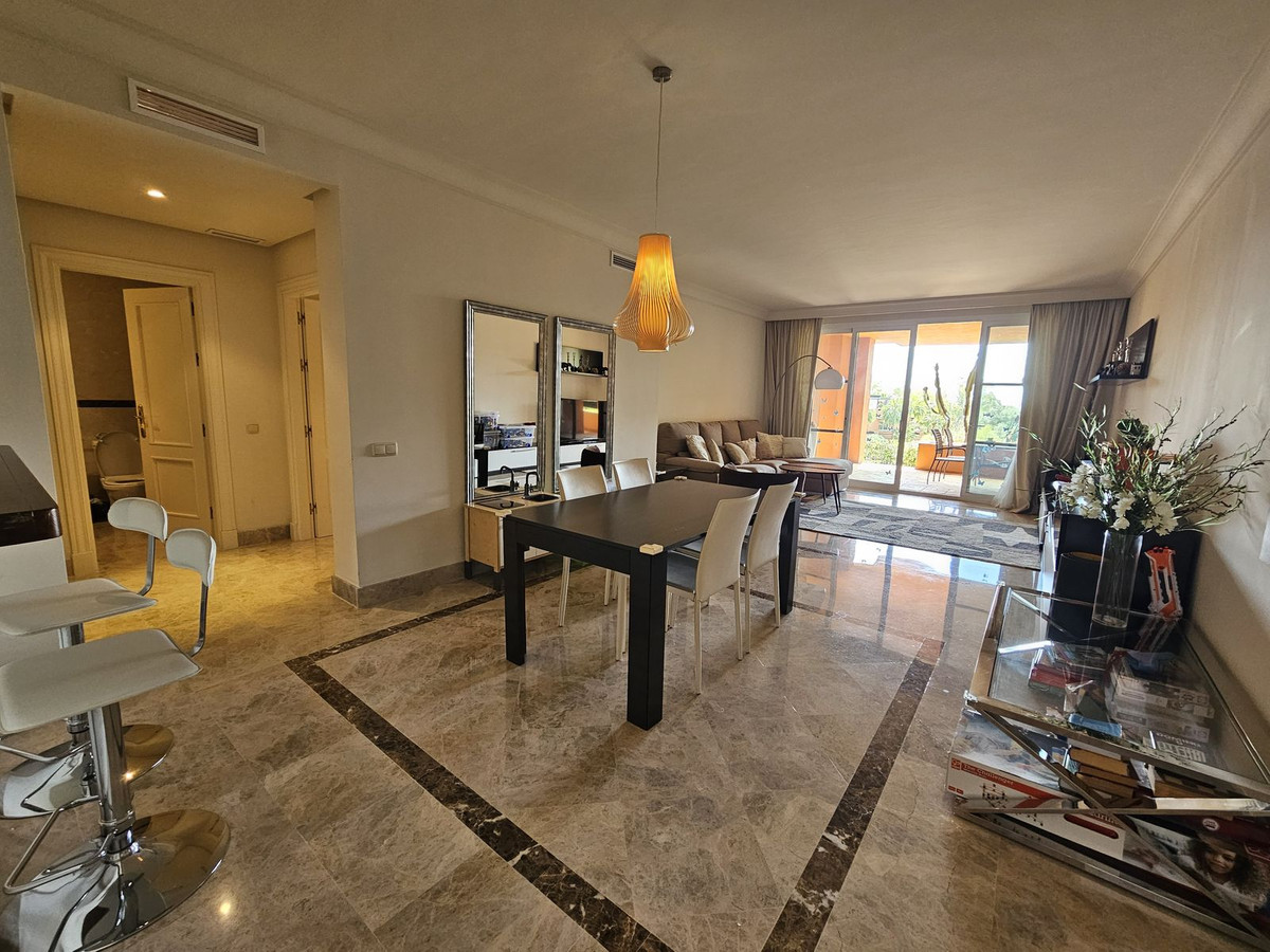 Appartement te koop in Nueva Andalucía | 2 slaapkamers H5318014