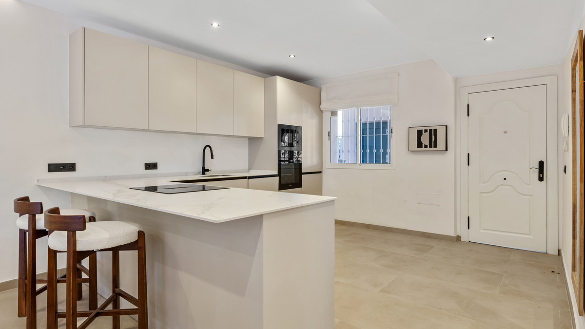 Appartement te koop in Nueva Andalucía | 3 slaapkamers H5318815