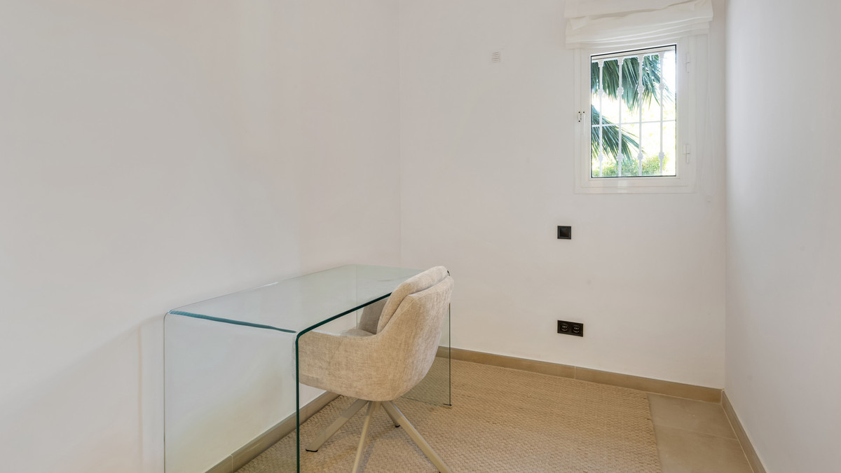 Appartement te koop in Nueva Andalucía | 3 slaapkamers H5318815