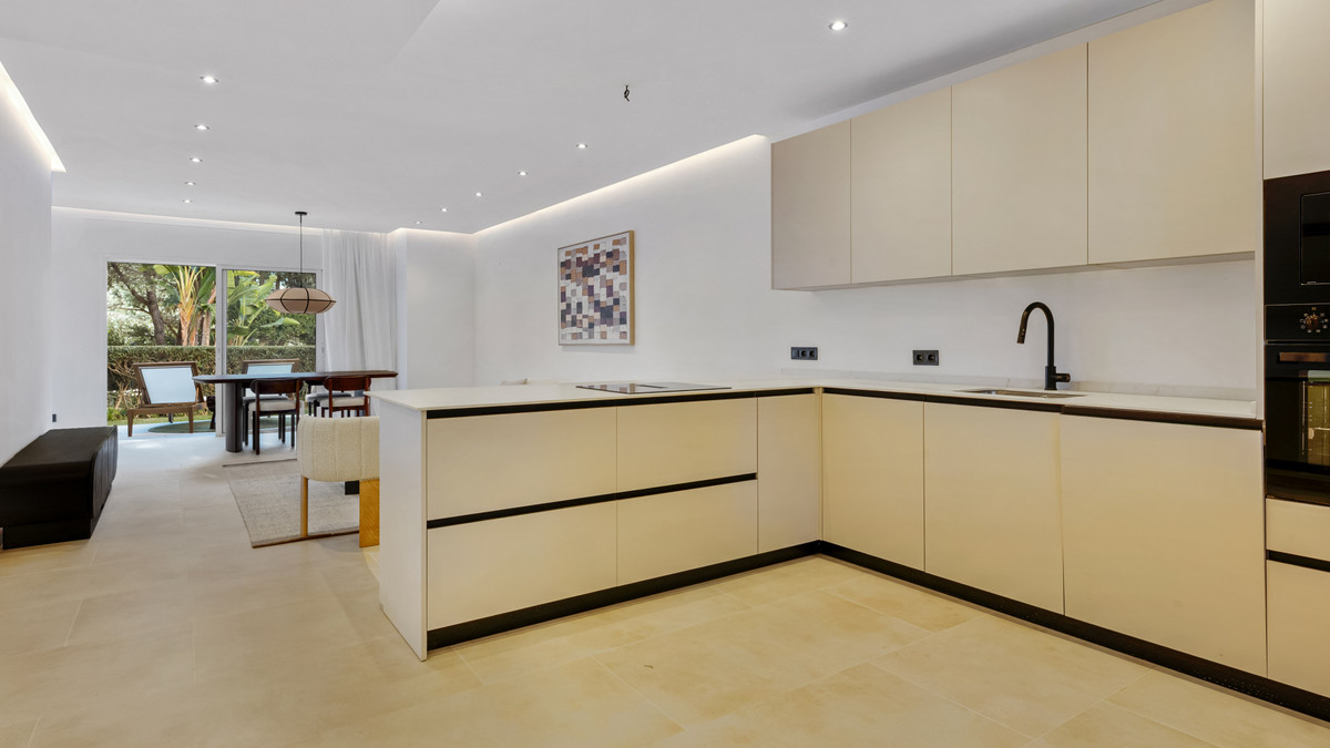 Appartement te koop in Nueva Andalucía | 3 slaapkamers H5318815