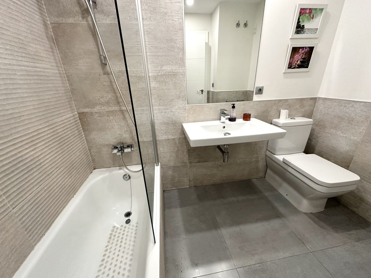 Appartement te koop in Nueva Andalucía | 2 slaapkamers H5318848