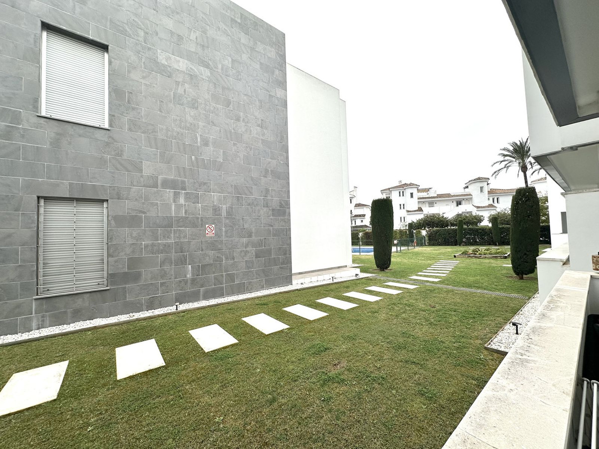 Appartement te koop in Nueva Andalucía | 2 slaapkamers H5318848