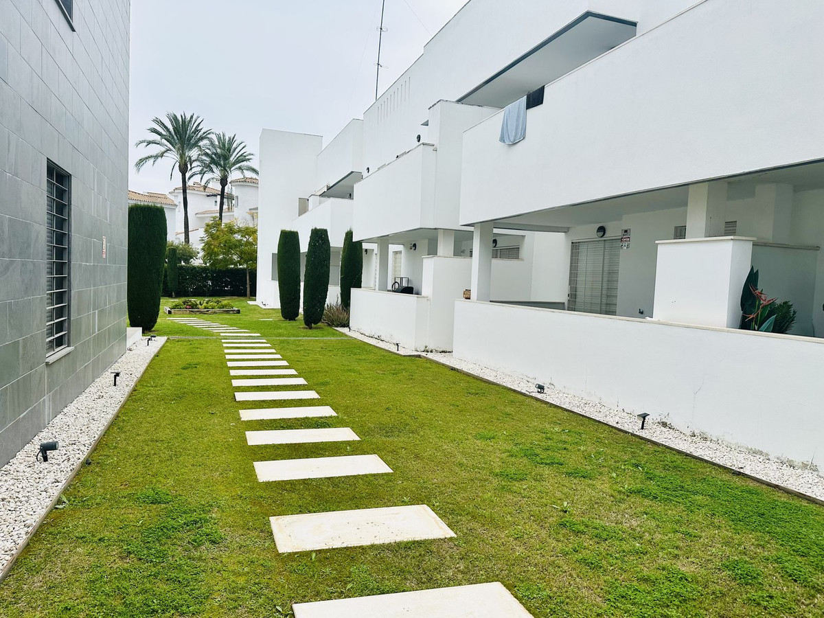 Appartement te koop in Nueva Andalucía | 2 slaapkamers H5318848