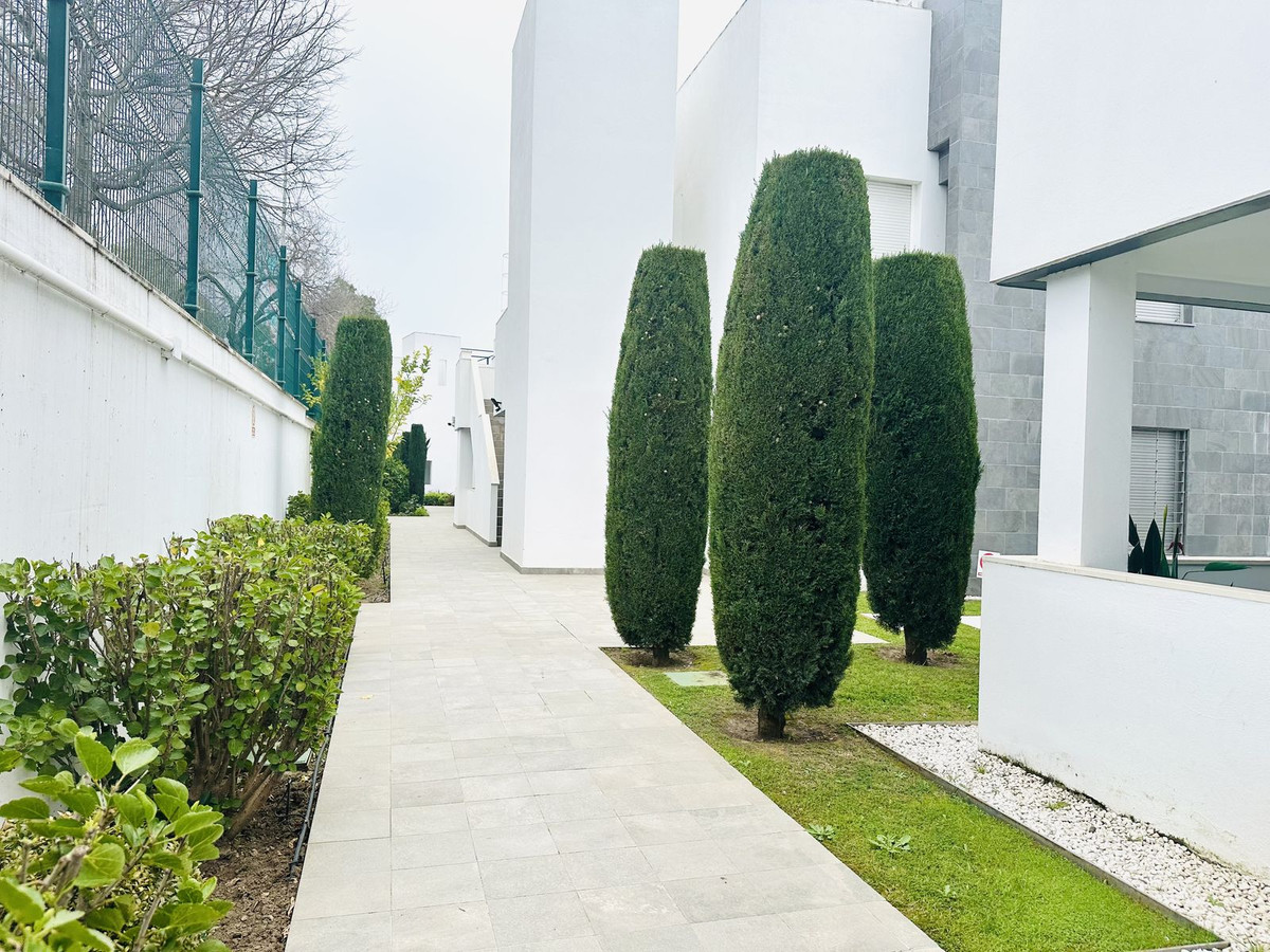 Appartement te koop in Nueva Andalucía | 2 slaapkamers H5318848