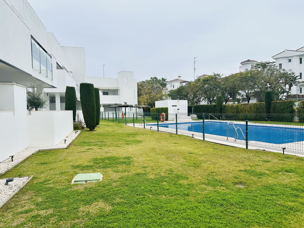 Appartement te koop in Nueva Andalucía | 2 slaapkamers H5318848