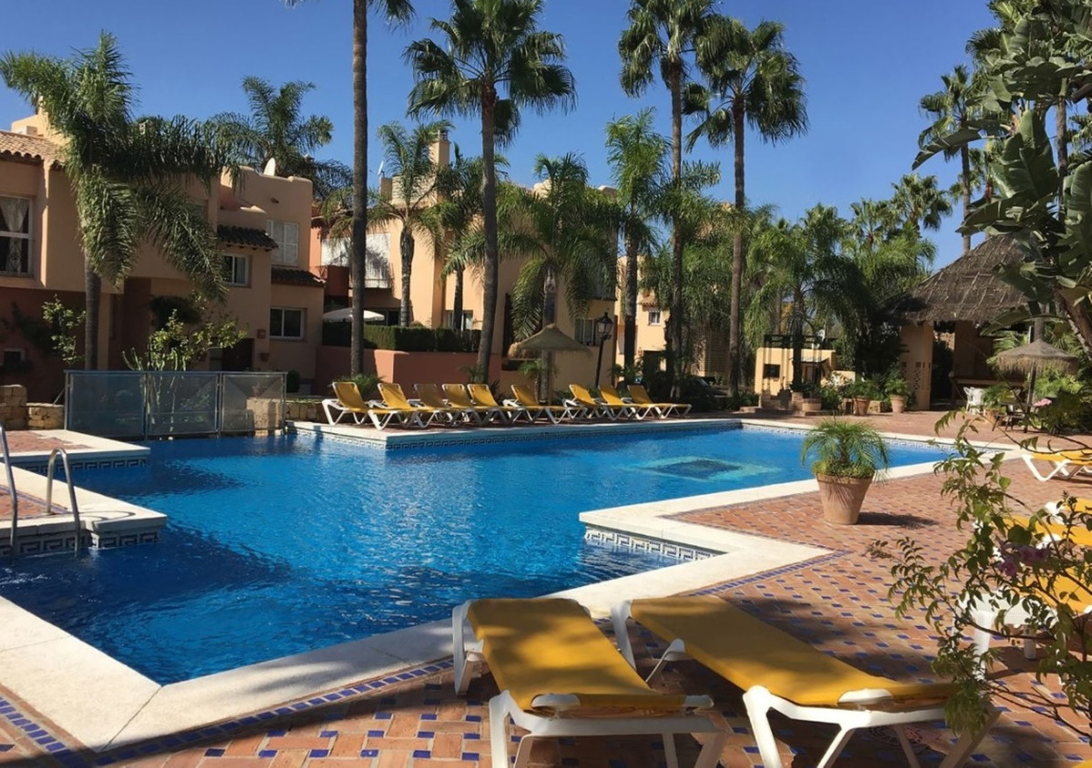 Appartement te koop in Nueva Andalucía | 4 slaapkamers H5320306