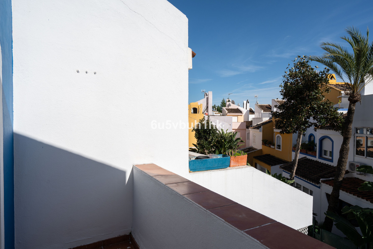 Appartement te koop in Nueva Andalucía | 4 slaapkamers H5321449