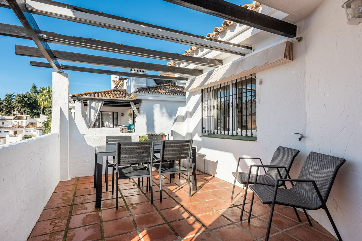 Appartement te koop in Nueva Andalucía | 2 slaapkamers H5321596
