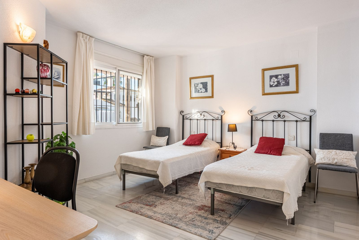 Appartement te koop in Nueva Andalucía | 2 slaapkamers H5321596