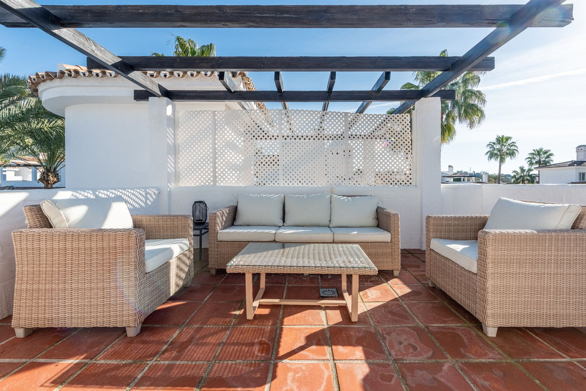 Appartement te koop in Nueva Andalucía | 2 slaapkamers H5321596