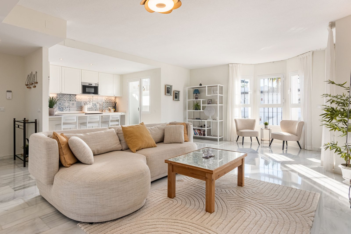 Appartement te koop in Nueva Andalucía | 2 slaapkamers H5321596