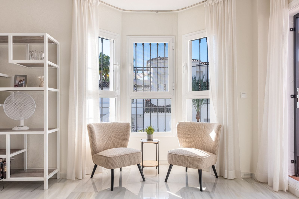 Appartement te koop in Nueva Andalucía | 2 slaapkamers H5321596