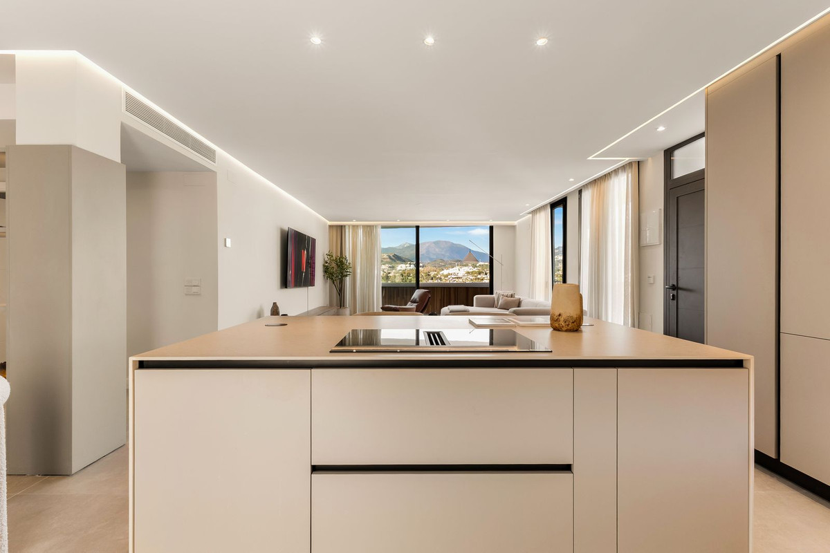 Appartement te koop in Nueva Andalucía | 2 slaapkamers H5321803