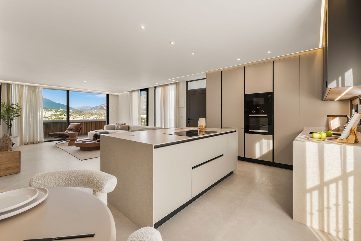 Appartement te koop in Nueva Andalucía | 2 slaapkamers H5321803