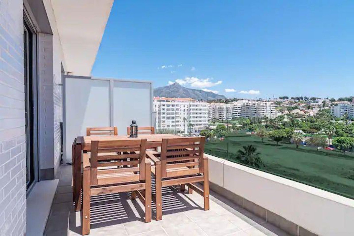 Appartement te koop in Nueva Andalucía | 2 slaapkamers H5322370