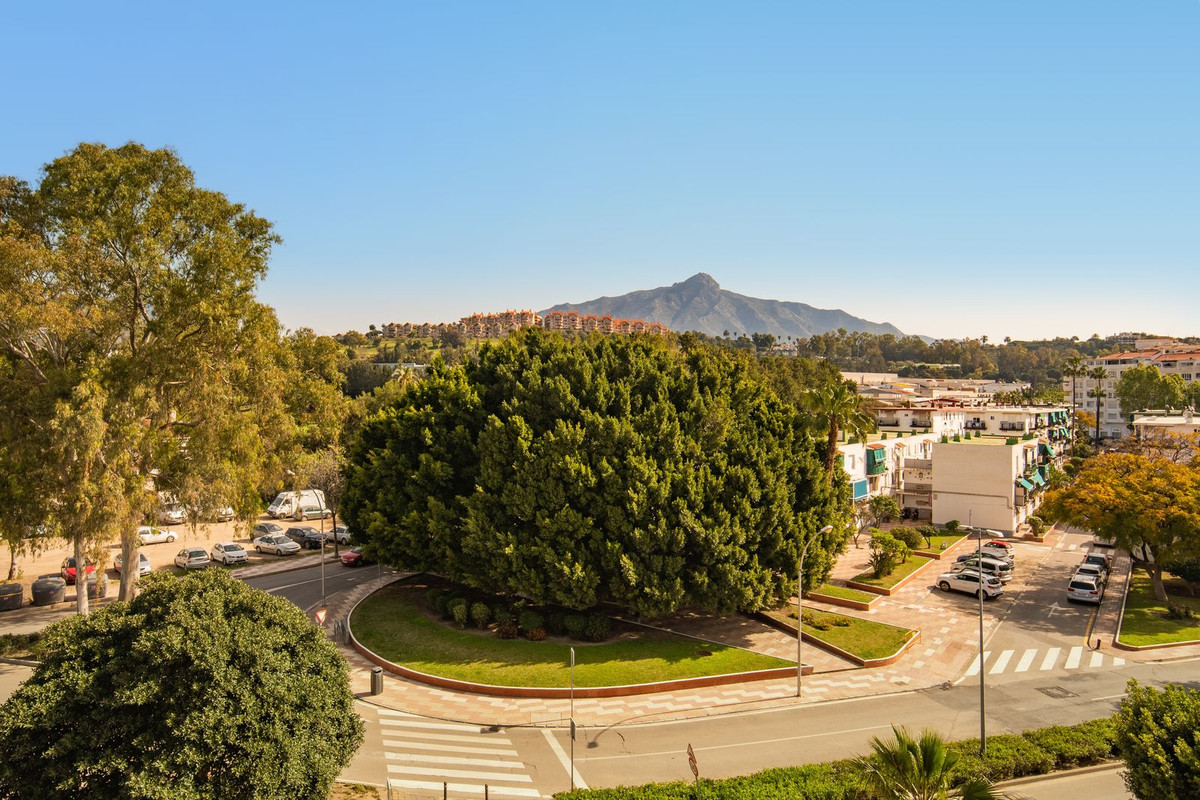 Appartement te koop in Nueva Andalucía | 2 slaapkamers H5322409