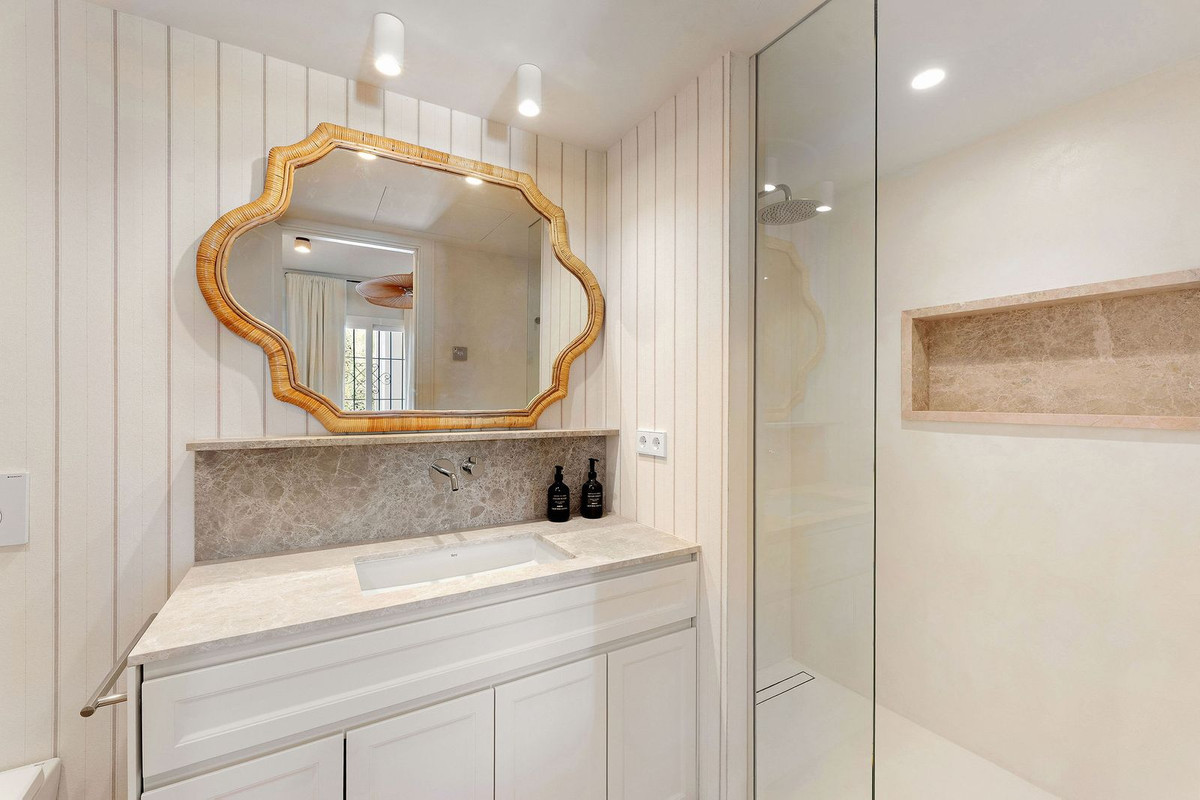 Appartement te koop in Nueva Andalucía | 3 slaapkamers H5322508