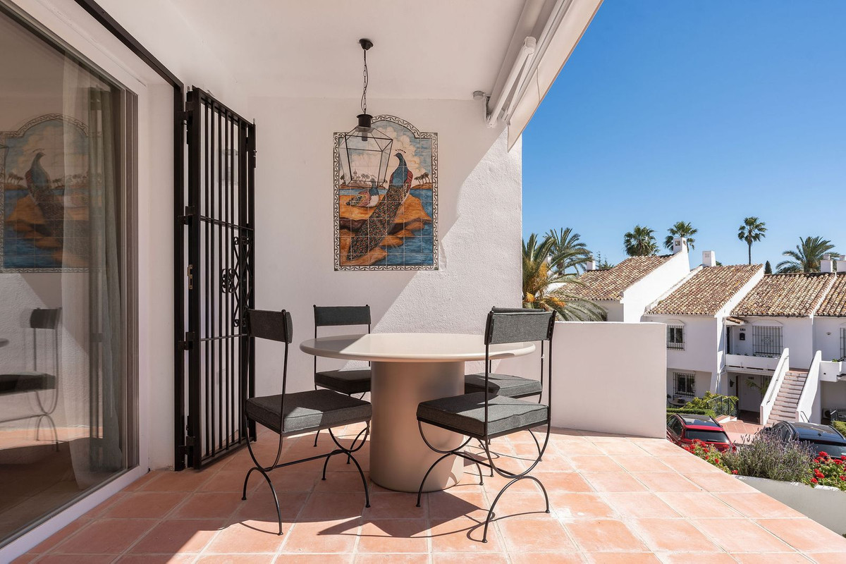 Appartement te koop in Nueva Andalucía | 3 slaapkamers H5322508