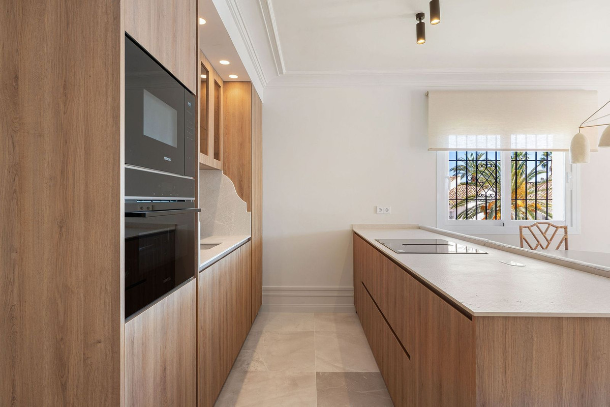 Appartement te koop in Nueva Andalucía | 3 slaapkamers H5322508