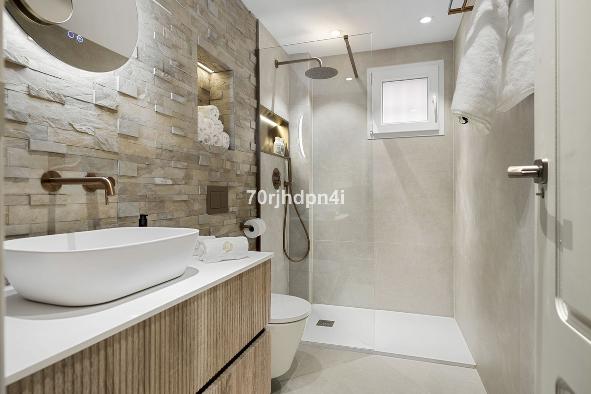 Appartement te koop in Nueva Andalucía | 3 slaapkamers H5324554