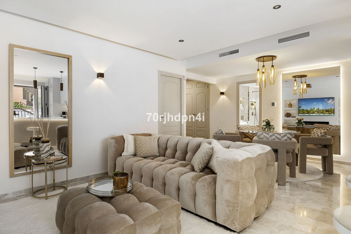 Appartement te koop in Nueva Andalucía | 3 slaapkamers H5324554