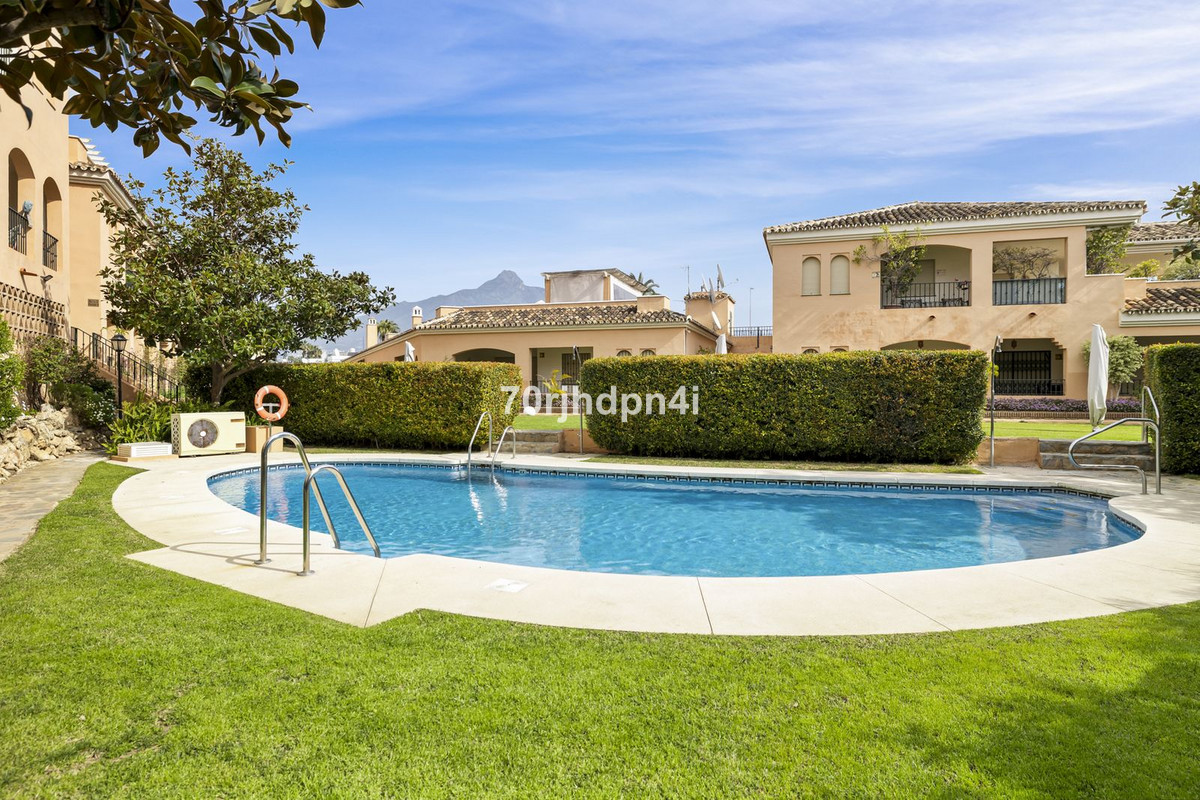 Appartement te koop in Nueva Andalucía | 3 slaapkamers H5324554