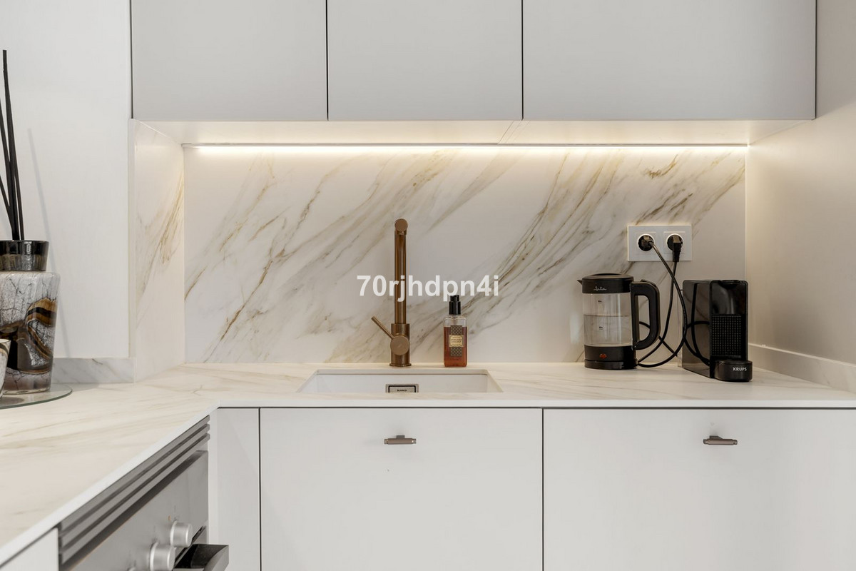 Appartement te koop in Nueva Andalucía | 3 slaapkamers H5324554