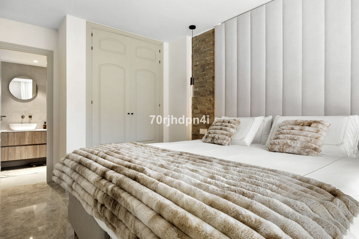 Appartement te koop in Nueva Andalucía | 3 slaapkamers H5324554