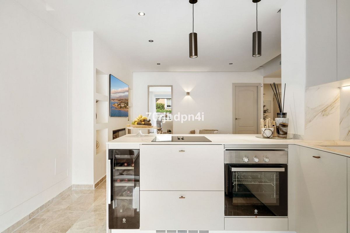 Appartement te koop in Nueva Andalucía | 3 slaapkamers H5324554