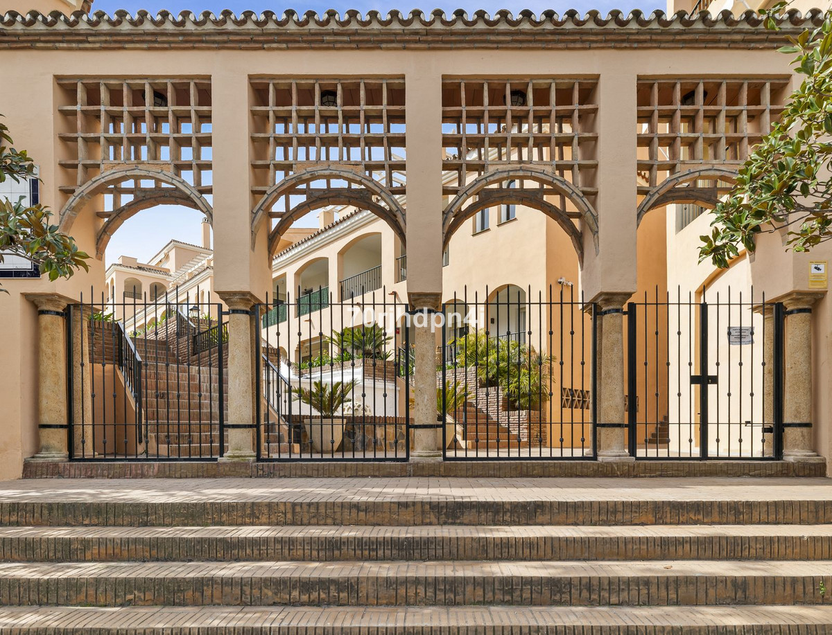 Appartement te koop in Nueva Andalucía | 3 slaapkamers H5324554