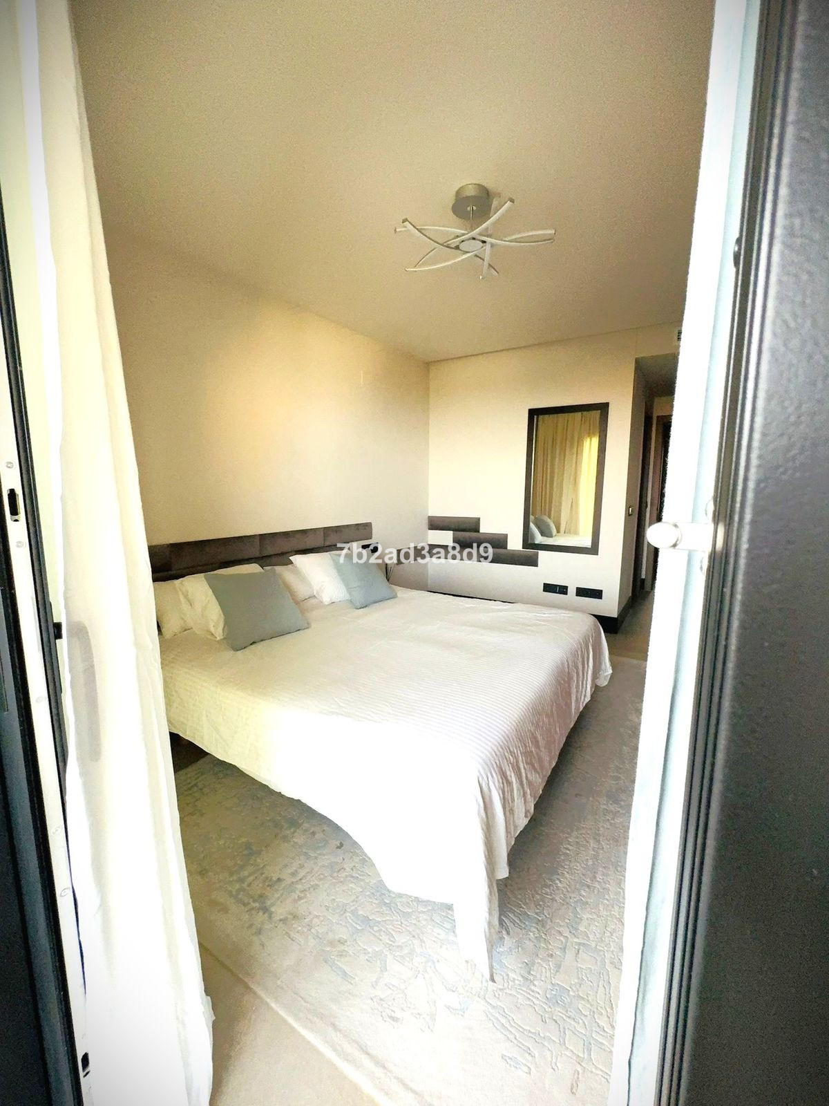 Appartement te koop in Nueva Andalucía | 2 slaapkamers H5325298