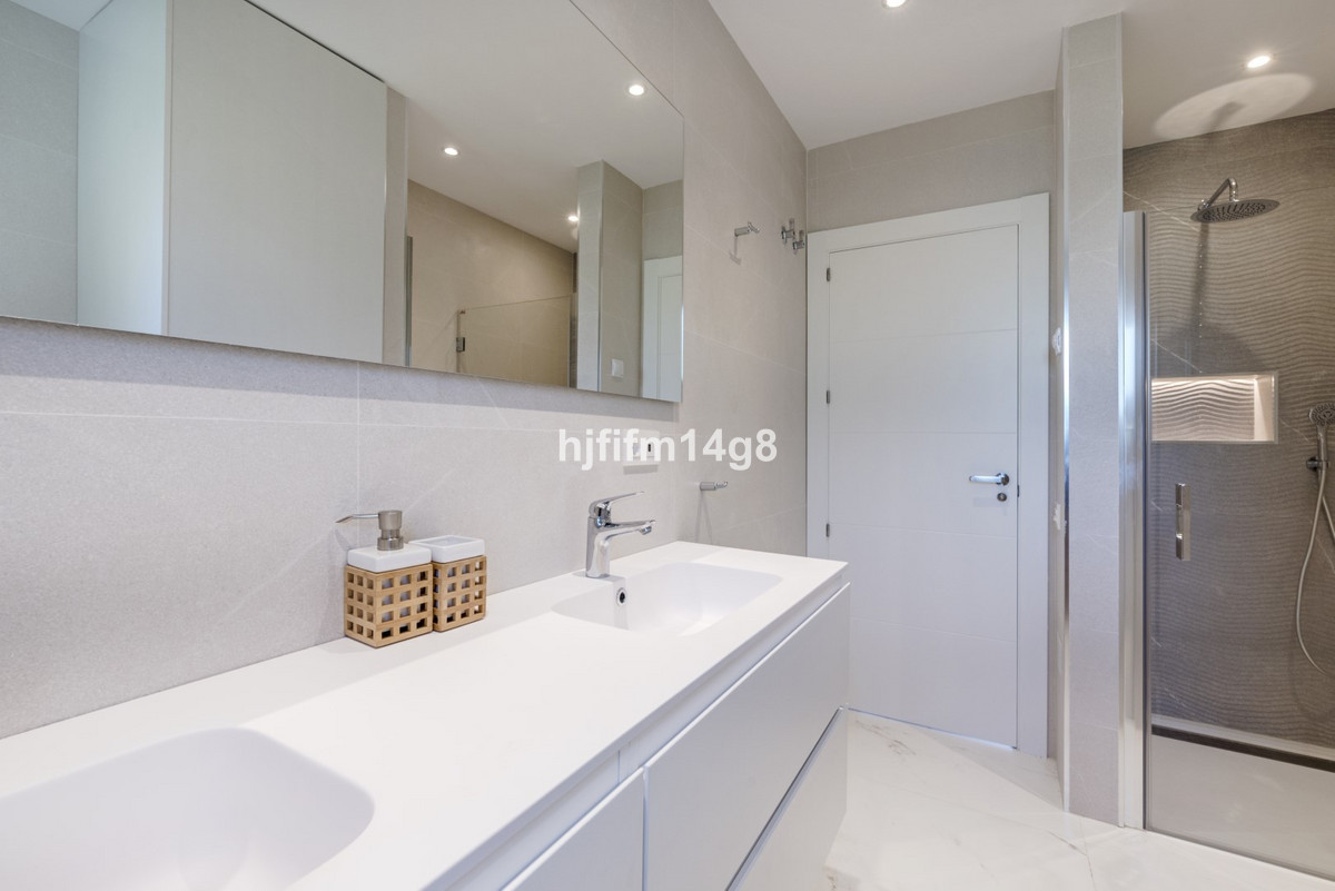 Appartement te koop in Nueva Andalucía | 3 slaapkamers H5330041