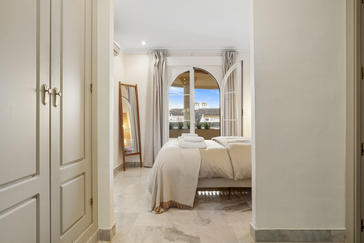 Appartement te koop in Nueva Andalucía | 2 slaapkamers H5330431