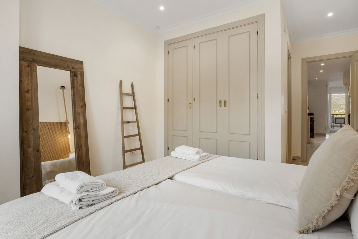 Appartement te koop in Nueva Andalucía | 2 slaapkamers H5330431