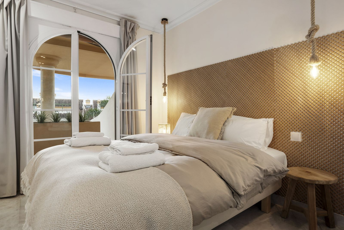 Appartement te koop in Nueva Andalucía | 2 slaapkamers H5330431