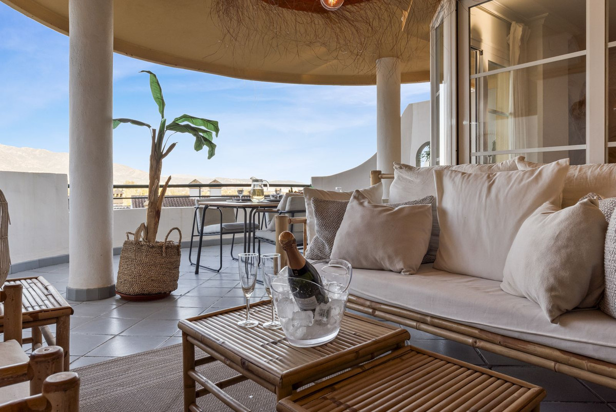 Appartement te koop in Nueva Andalucía | 2 slaapkamers H5330431