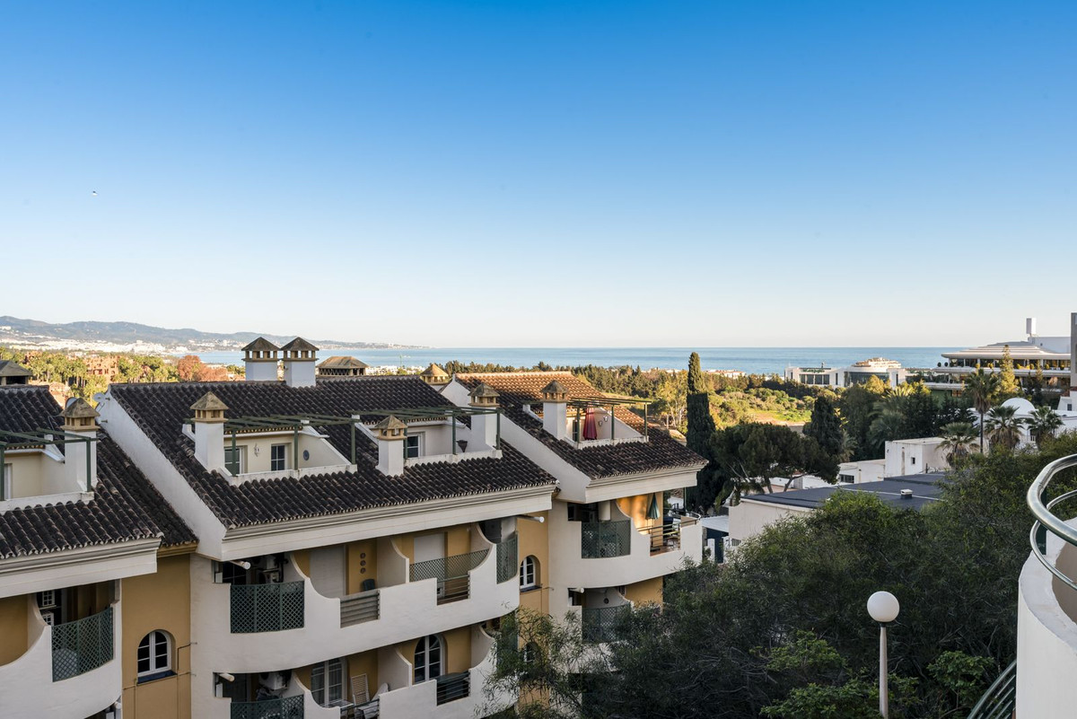 Appartement te koop in Nueva Andalucía | 2 slaapkamers H5330431