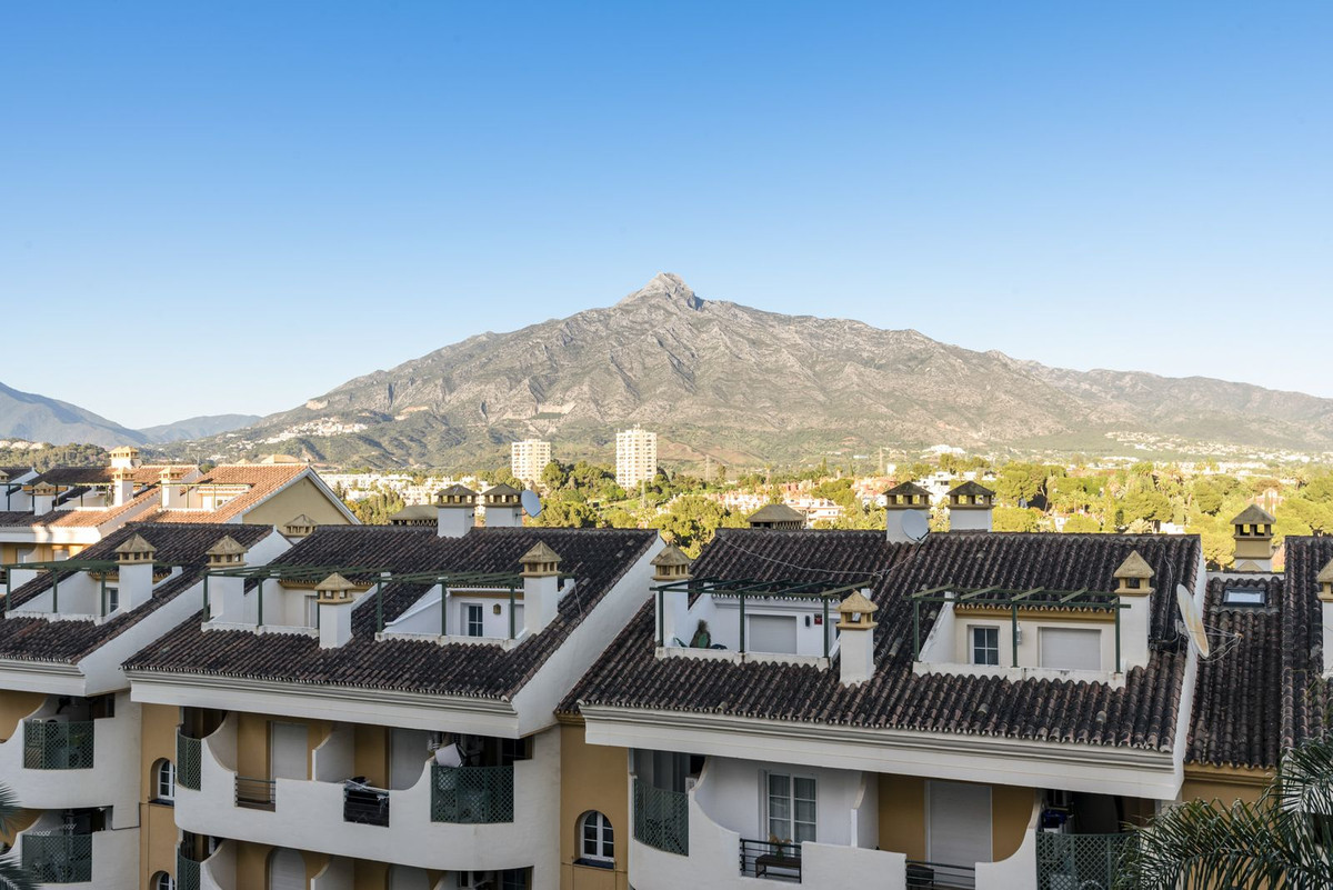 Appartement te koop in Nueva Andalucía | 2 slaapkamers H5330431