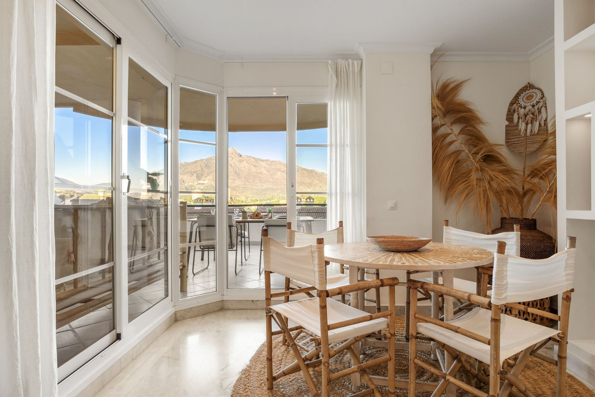 Appartement te koop in Nueva Andalucía | 2 slaapkamers H5330431