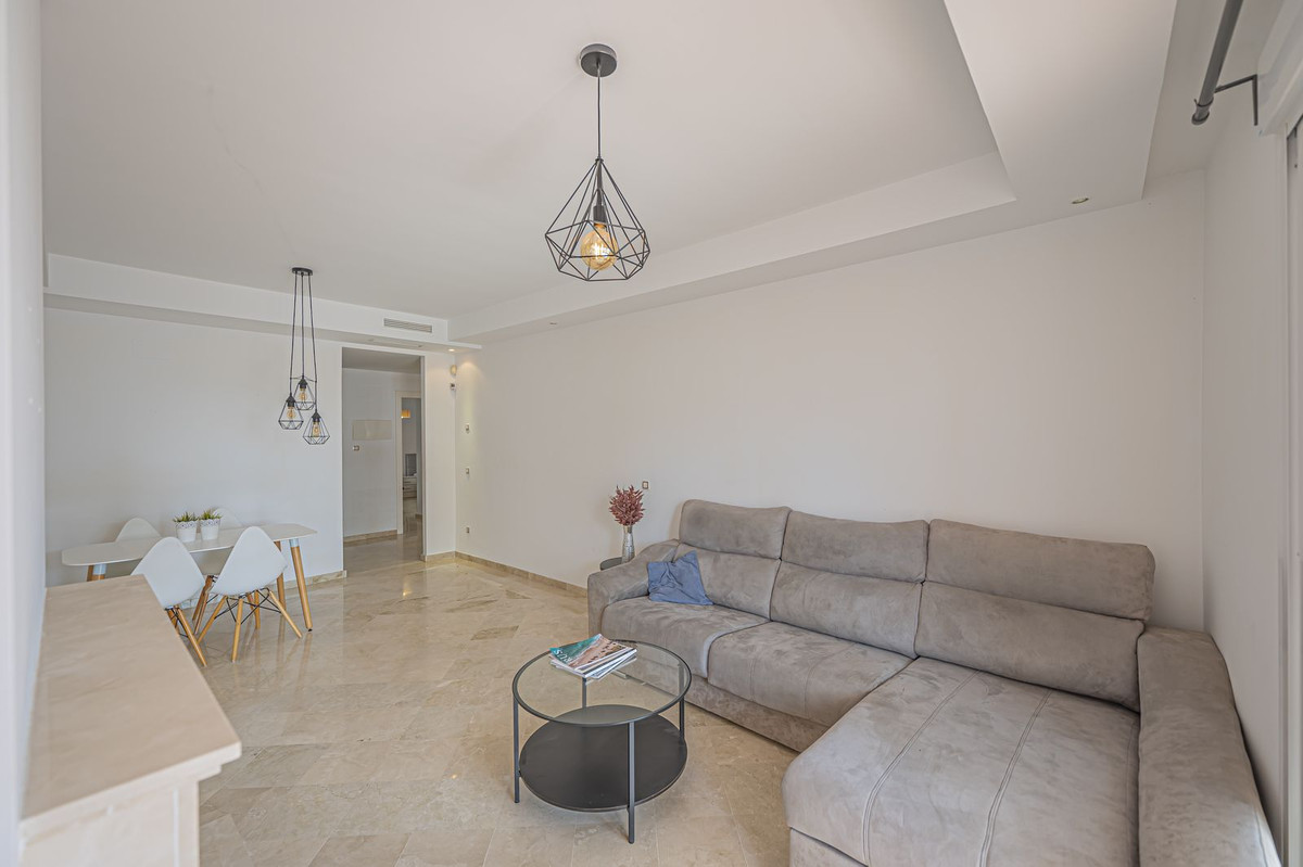 Appartement te koop in Nueva Andalucía | 2 slaapkamers H5332675