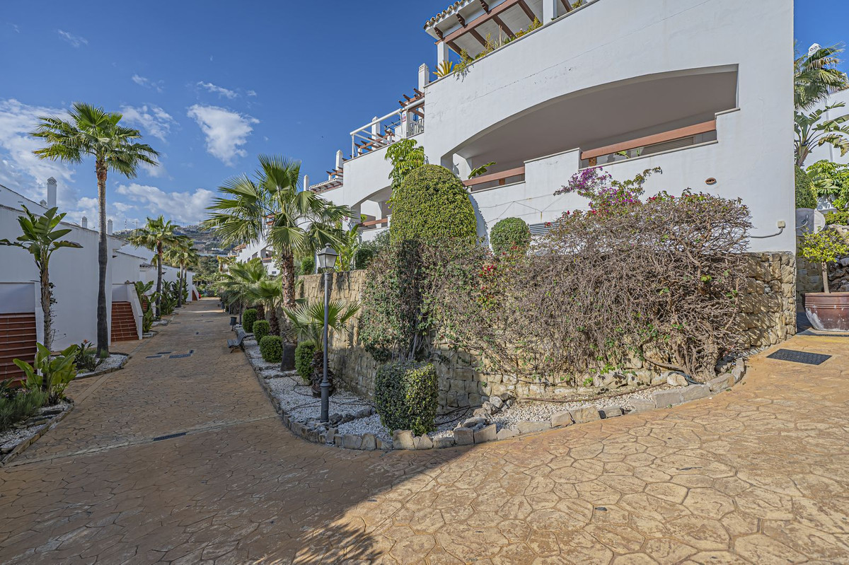 Appartement te koop in Nueva Andalucía | 2 slaapkamers H5332675