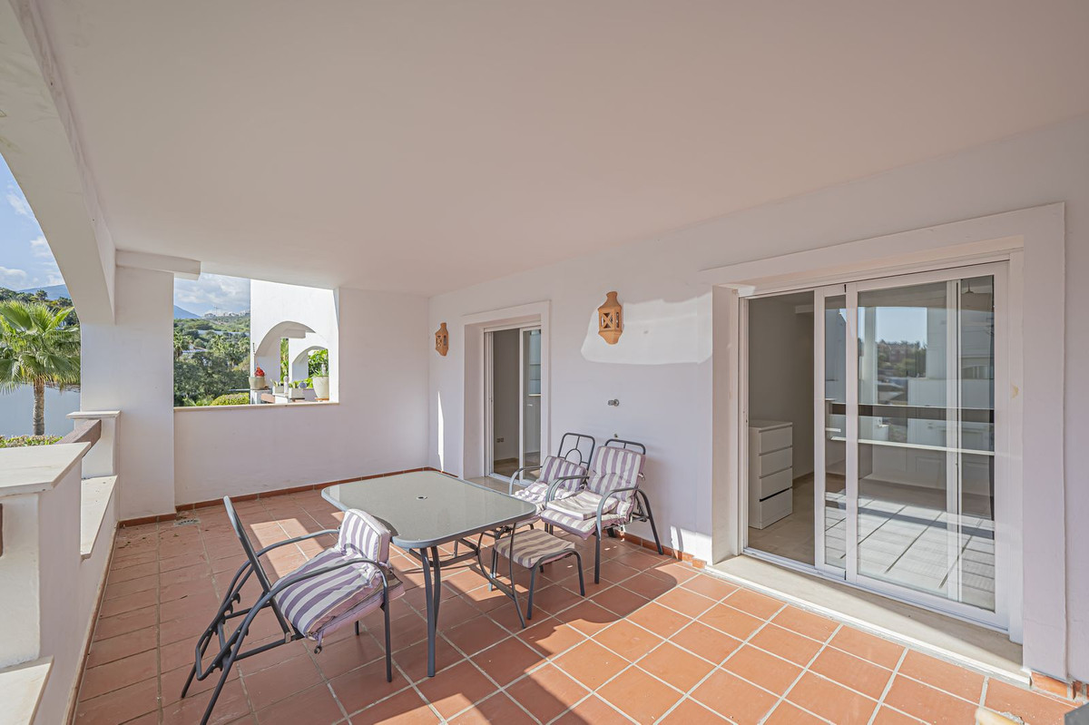 Appartement te koop in Nueva Andalucía | 2 slaapkamers H5332675